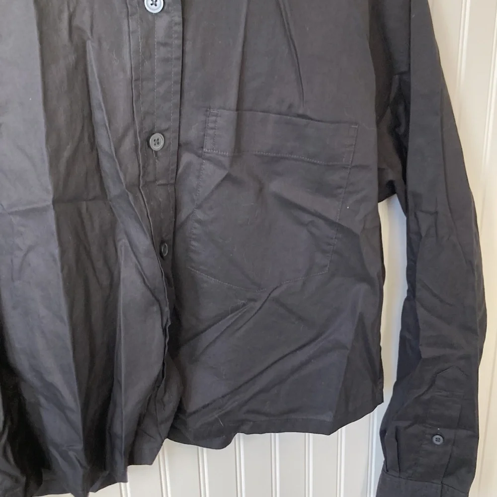 NWT Everlane Way Short Button Down Shirt in Black (Size Small) - Picture 5 of 6